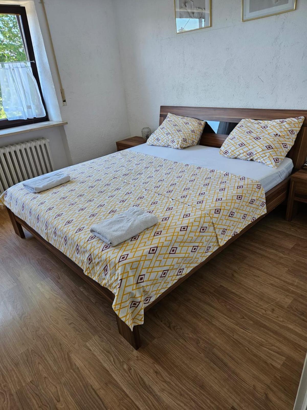 Gemuetliche Gaeste Suite Fuer Ruhige Naechte. Zentral Ихенхаузен Екстериор снимка